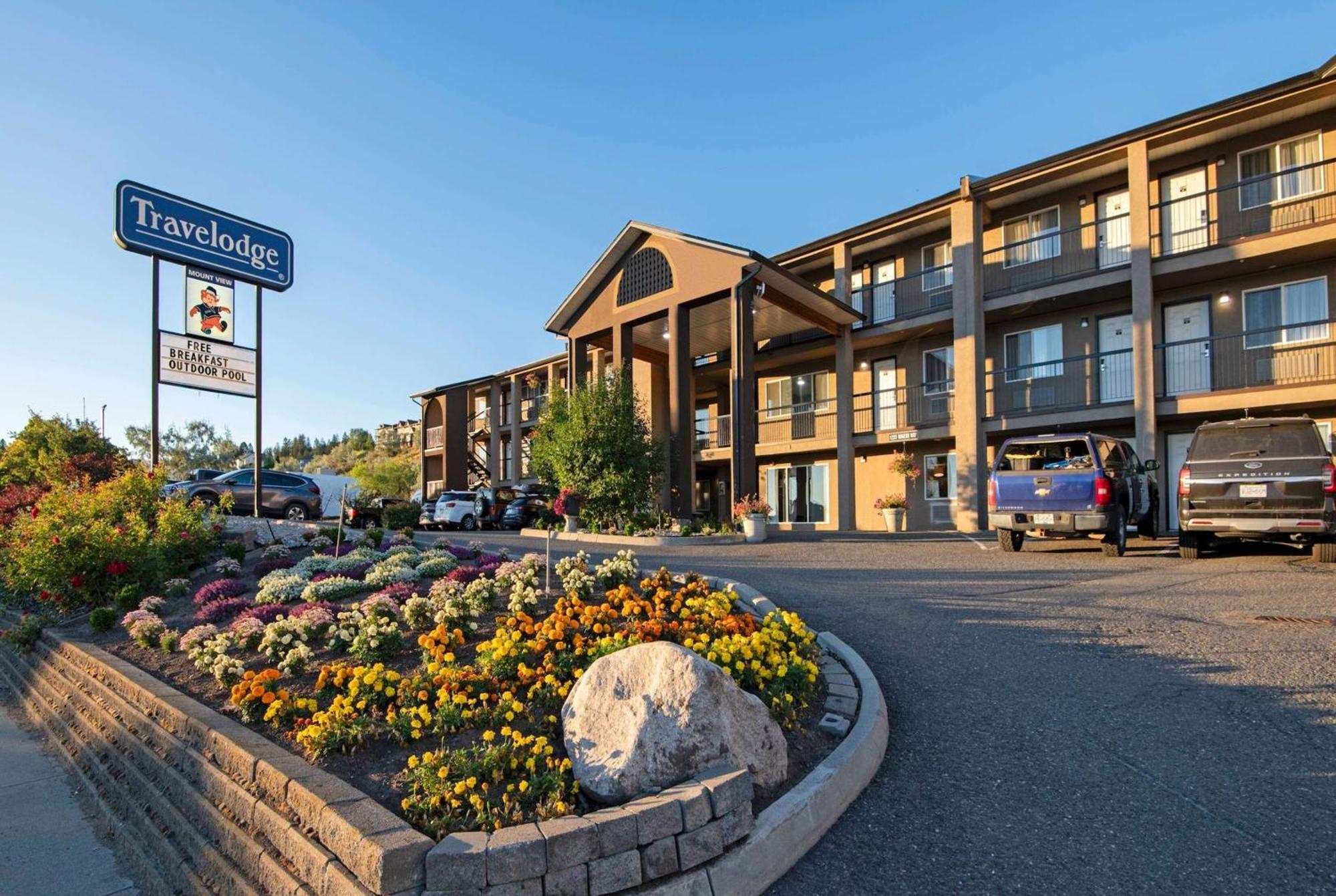 Travelodge By Wyndham Kamloops Mountview Exteriör bild