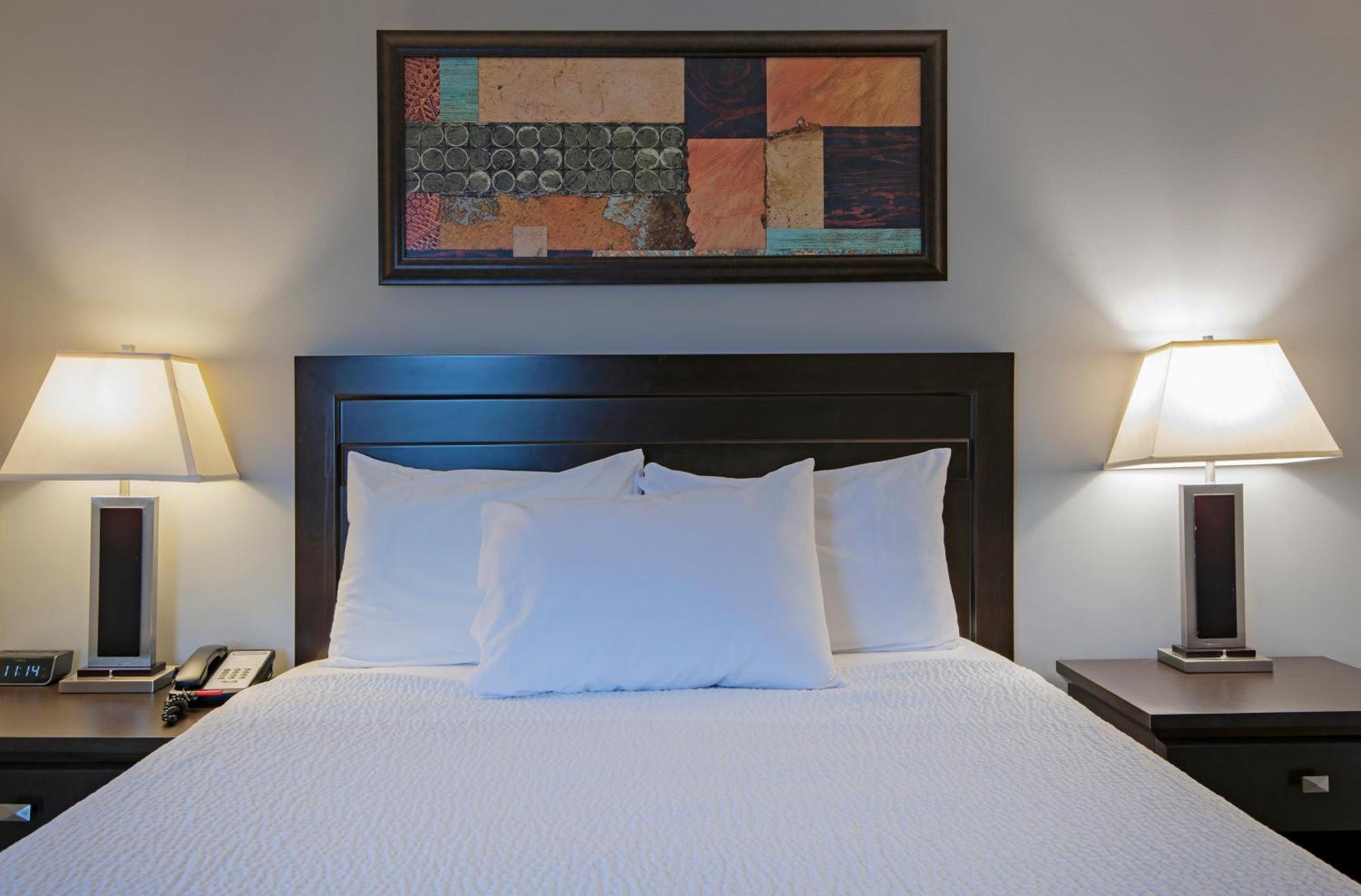 Travelodge By Wyndham Kamloops Mountview Exteriör bild