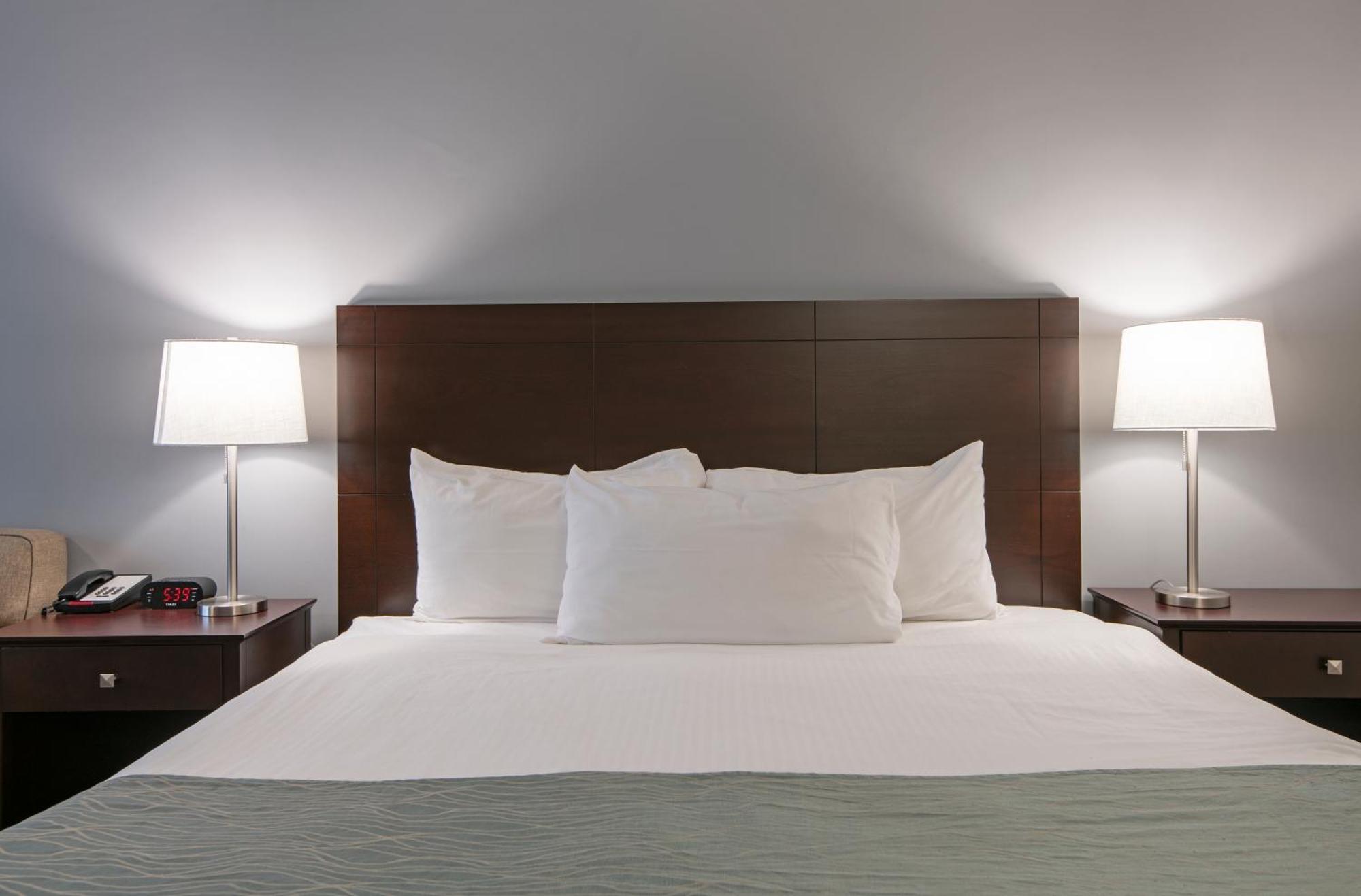 Travelodge By Wyndham Kamloops Mountview Exteriör bild