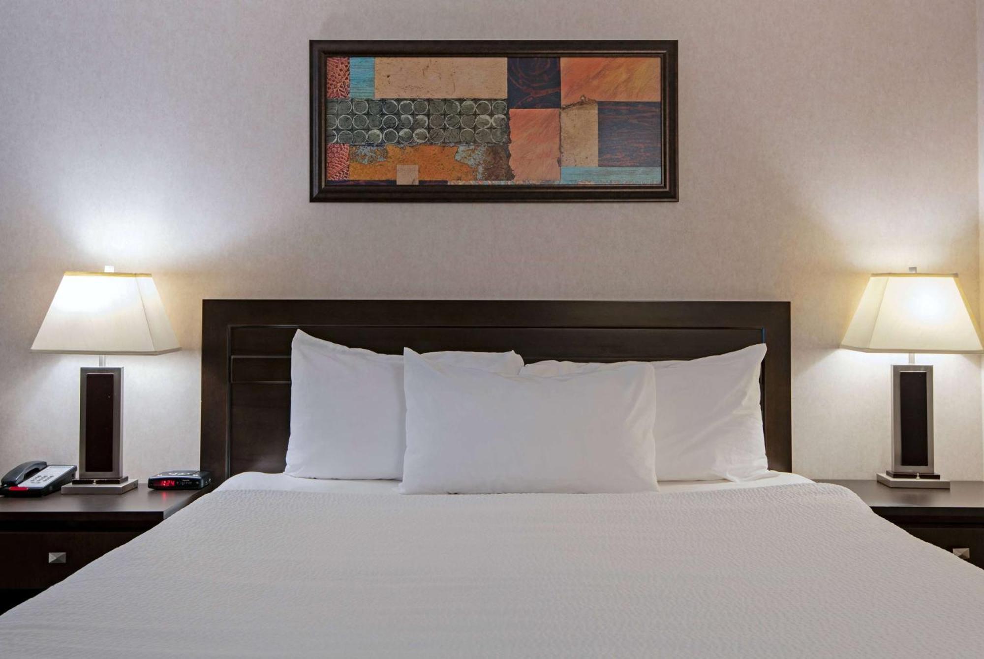 Travelodge By Wyndham Kamloops Mountview Exteriör bild